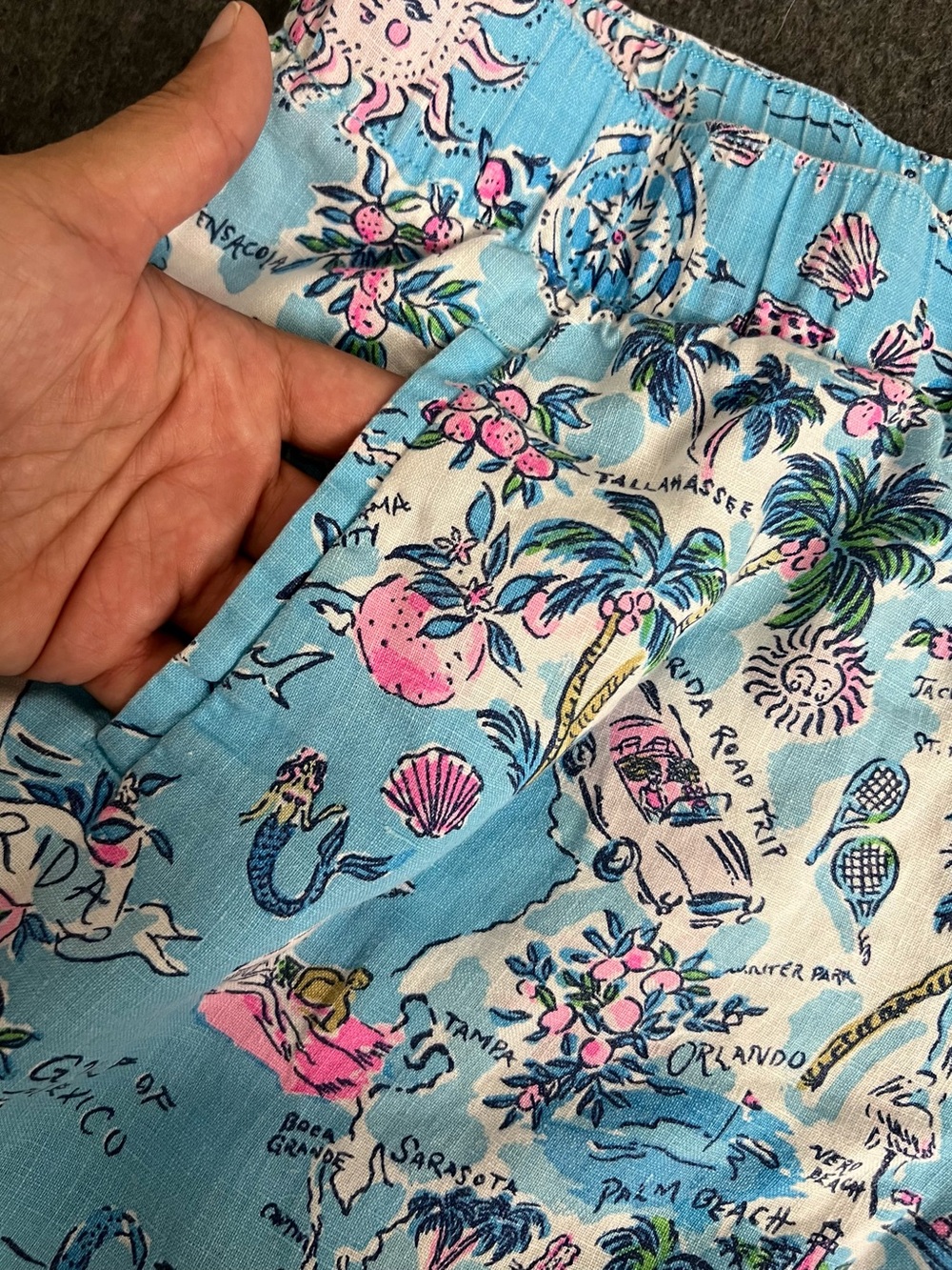 Lilly Pulitzer Light Blue Floral & Map Print Women’s Shorts - Picture 3 of 7